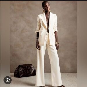 Banana Republic Women's Lido Cream Suit - 2 pieces